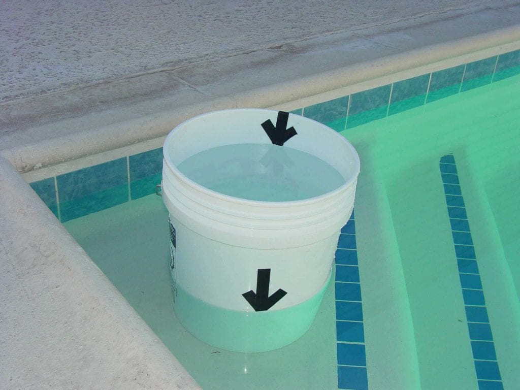 pool water bucket test